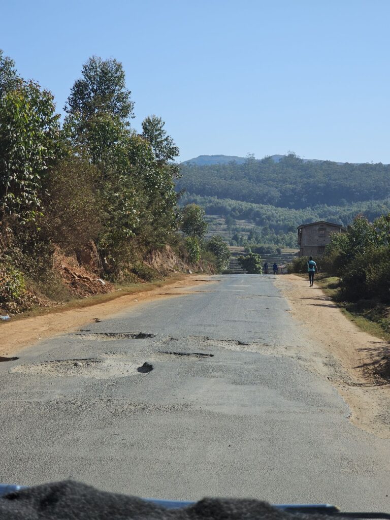 road quality rn7 madagascar