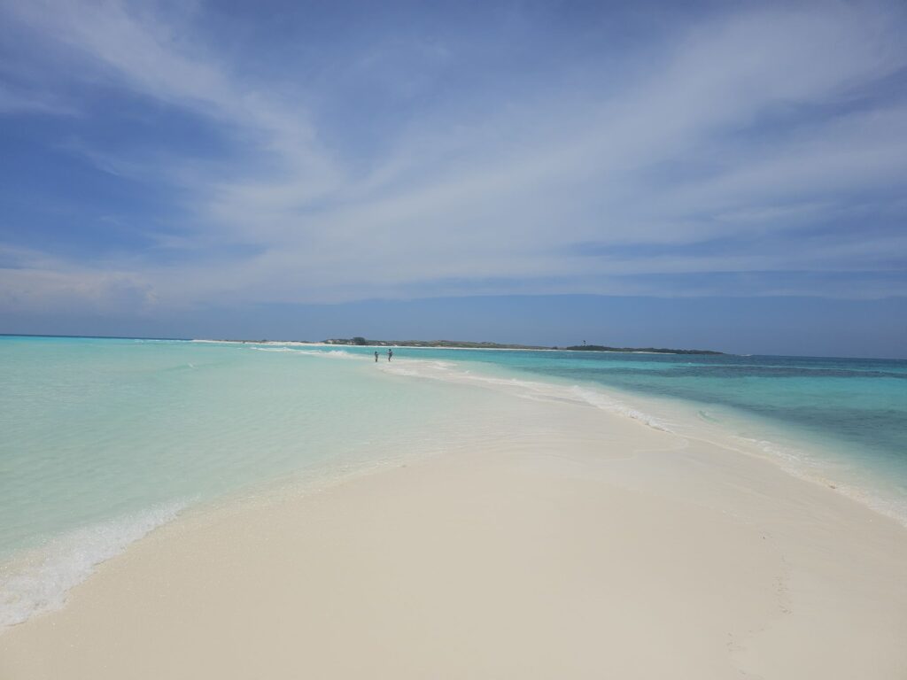 los roques cayo agua sandback