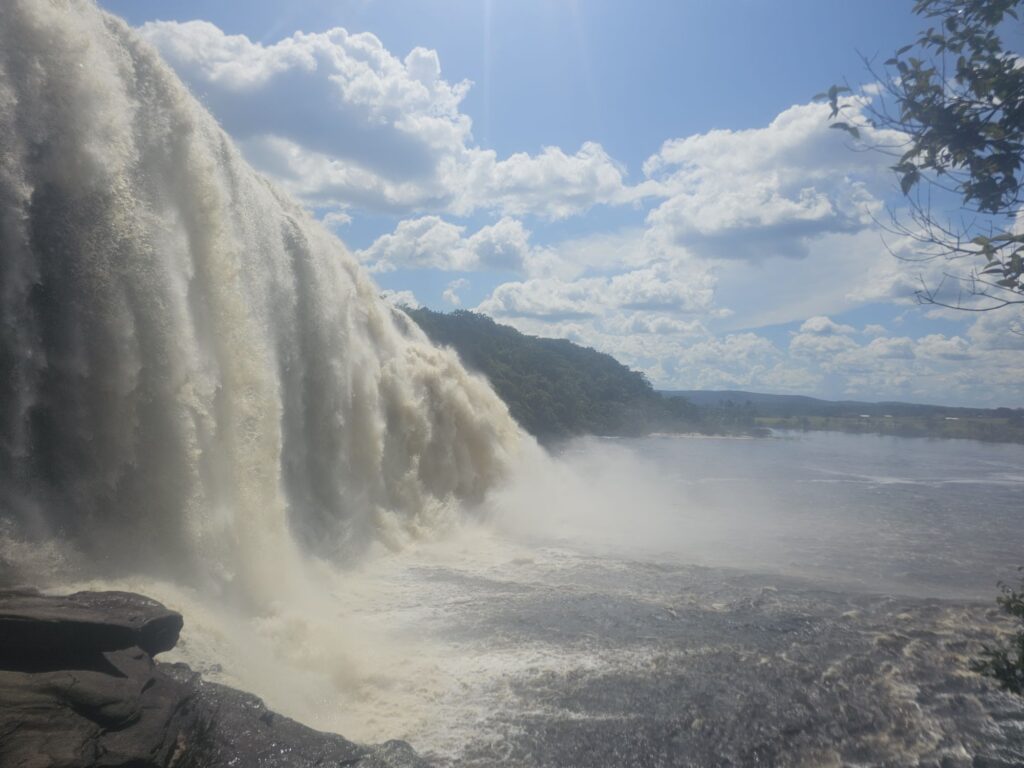 waterfall canaima lagoon