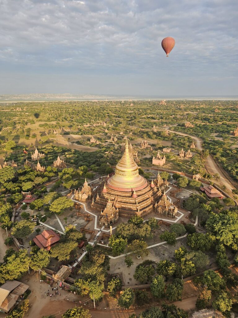 hot air balloon ride bagan